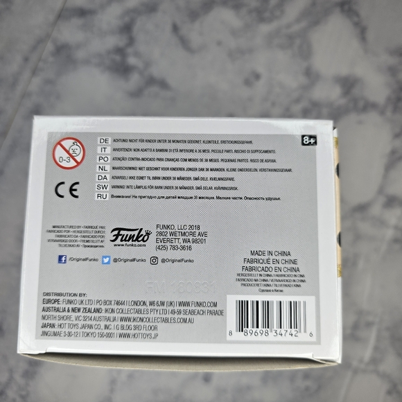 Funko Pop Britney Spears #90 Vinyl Figure Exclusive Baby One More Time Outfit - Picture 6 of 8